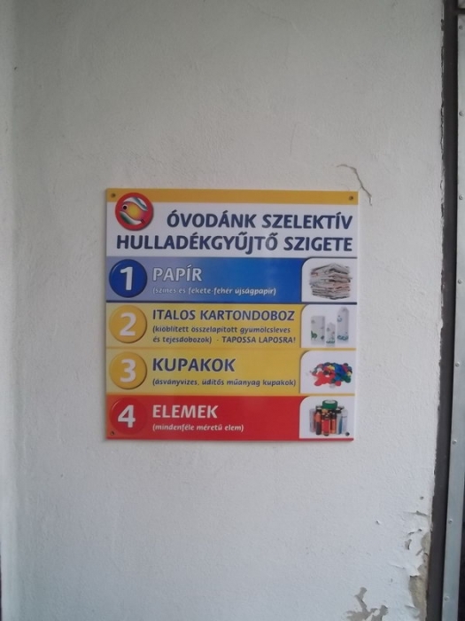 Óvodai szelektív hulladékgyűjtő sziget (1)