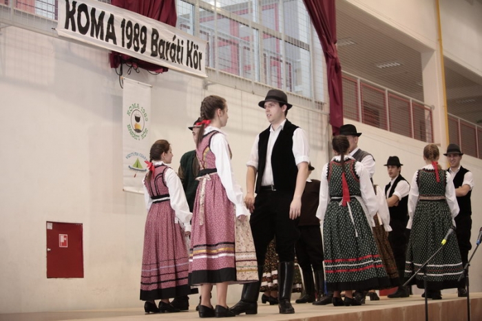 csaladinap_koma_142